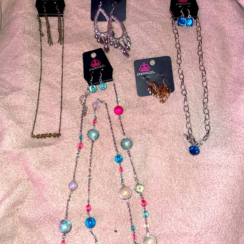 Paparazzi jewelry.. yeah f you buy all of them at once then it will be 20.00